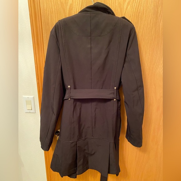 Calvin Klein large black long jacket with silver accents - Picture 4 of 4